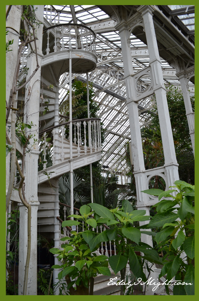 todayimight.com | London | Kew Garden | Glasshouse | Stairway