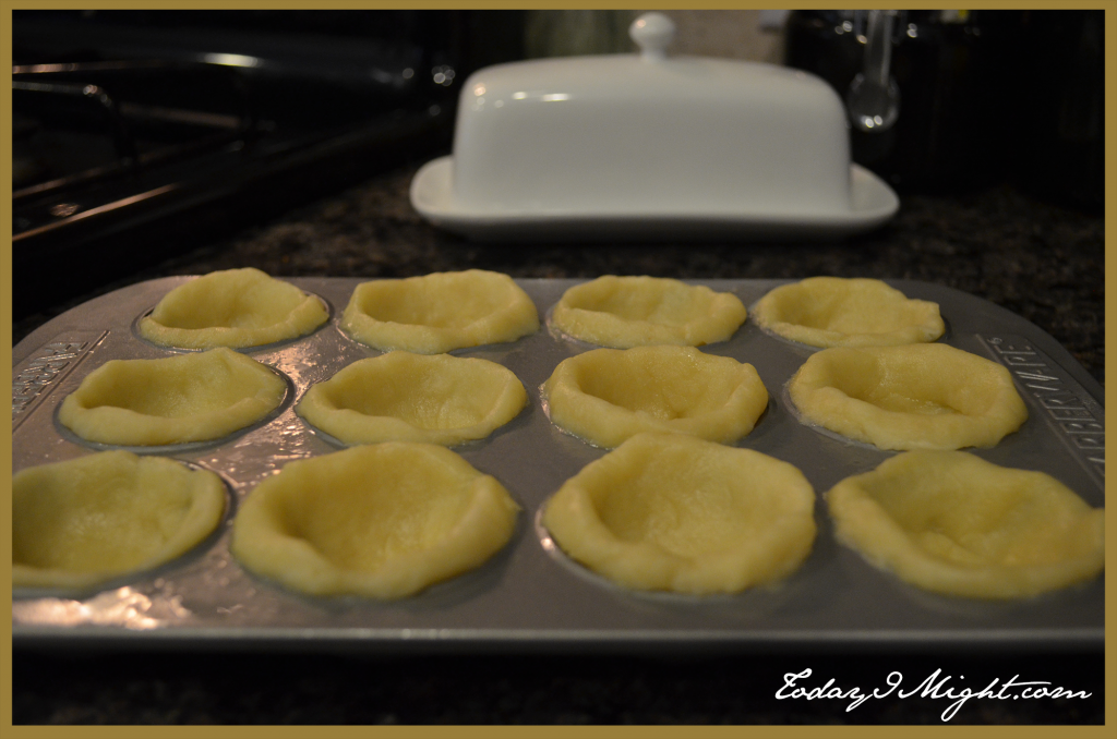 Today I Might | Mini Crumble Apple Tartlets | Crust