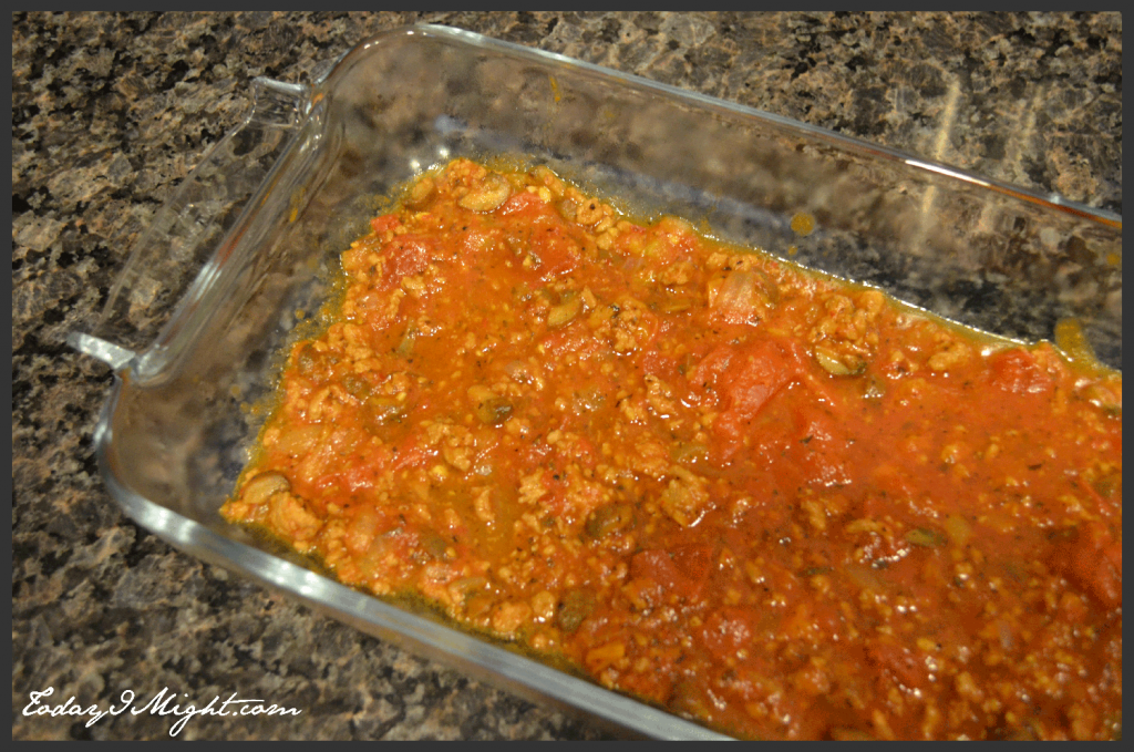 todayimight.com | Turkey Lasagna | Sauce Layer